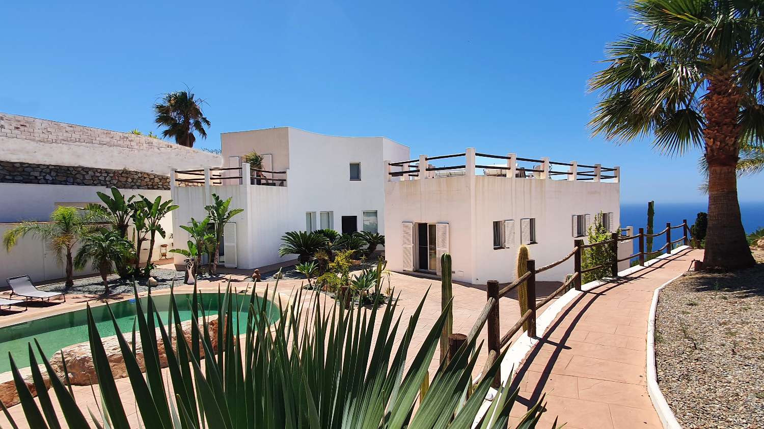 Villa for sale in Monte los Almendros - El Pargo - Costa Aguilera (Salobreña)