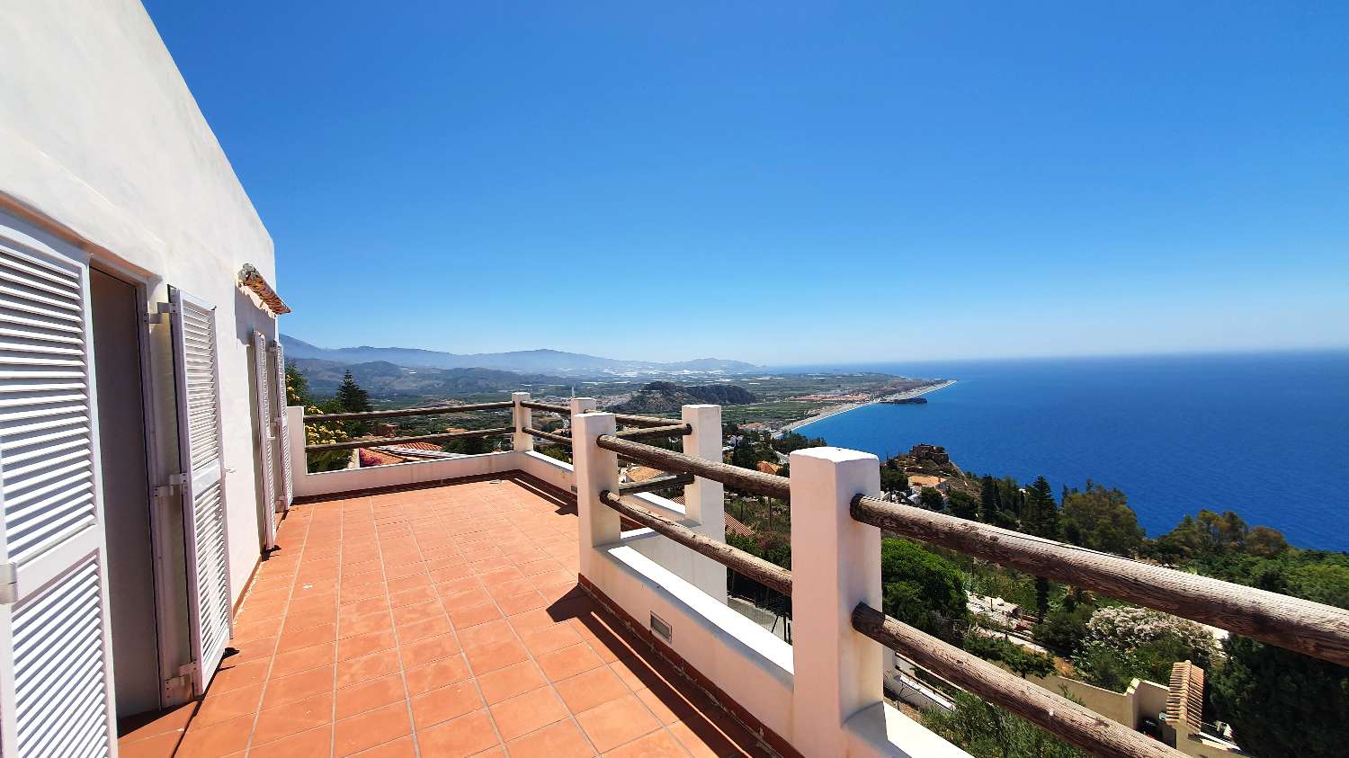 Villa for sale in Monte los Almendros - El Pargo - Costa Aguilera (Salobreña)