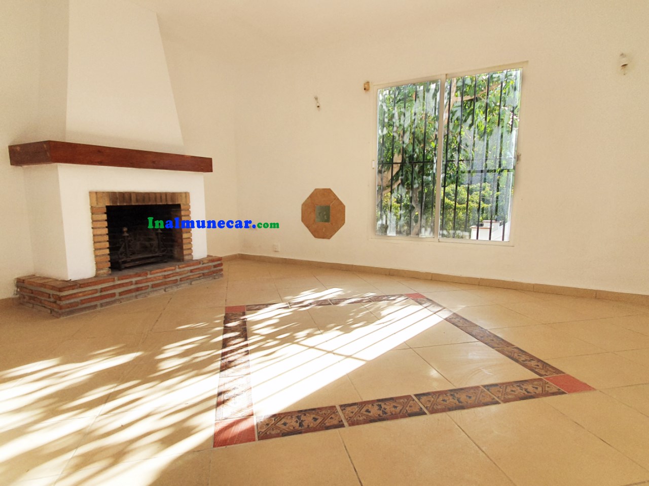 Country house for sale in Almuñecar