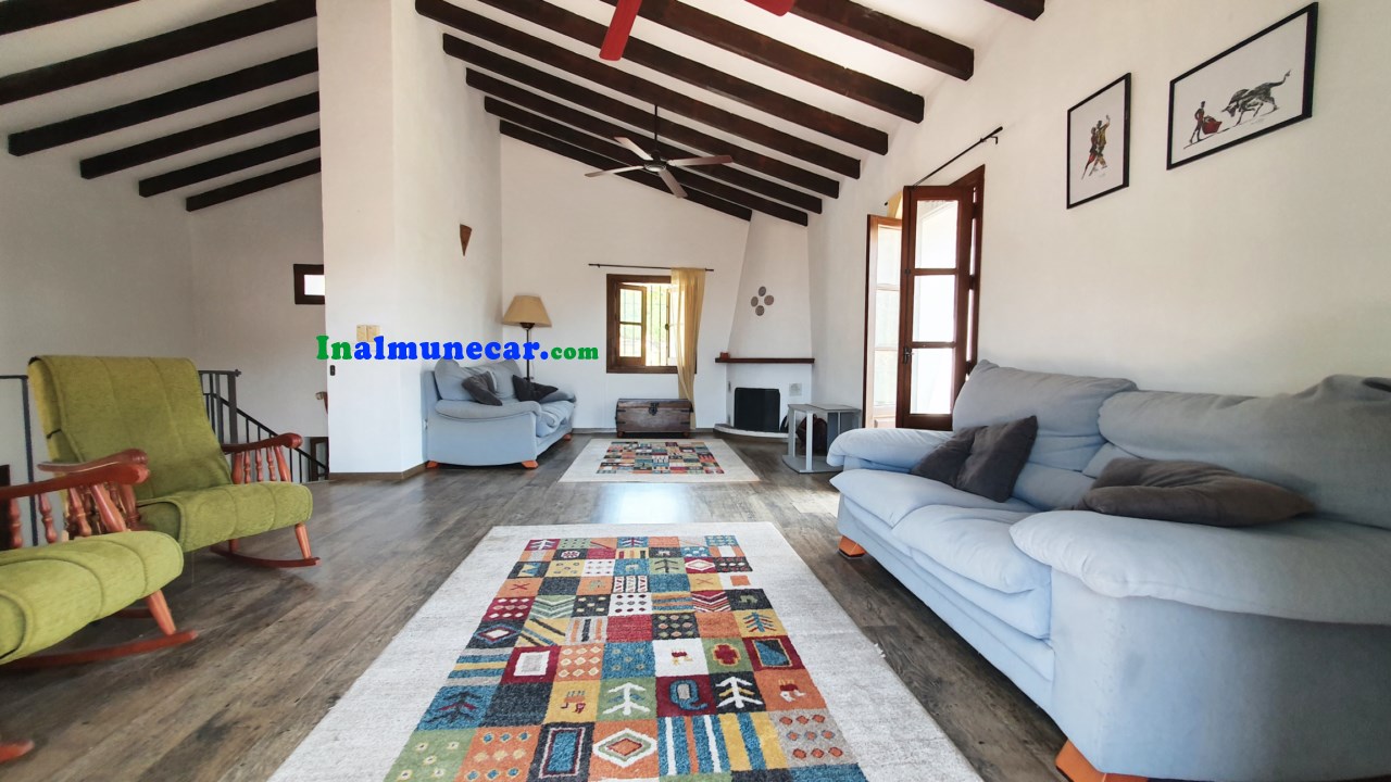 Country villa for sale located in the Bay of La Herradura, Costa Tropical, Andalusia.