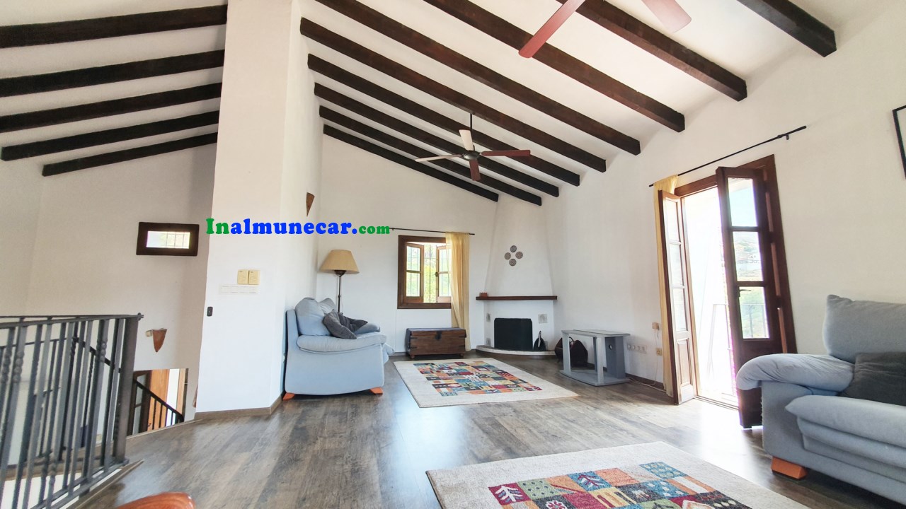 Country villa for sale located in the Bay of La Herradura, Costa Tropical, Andalusia.