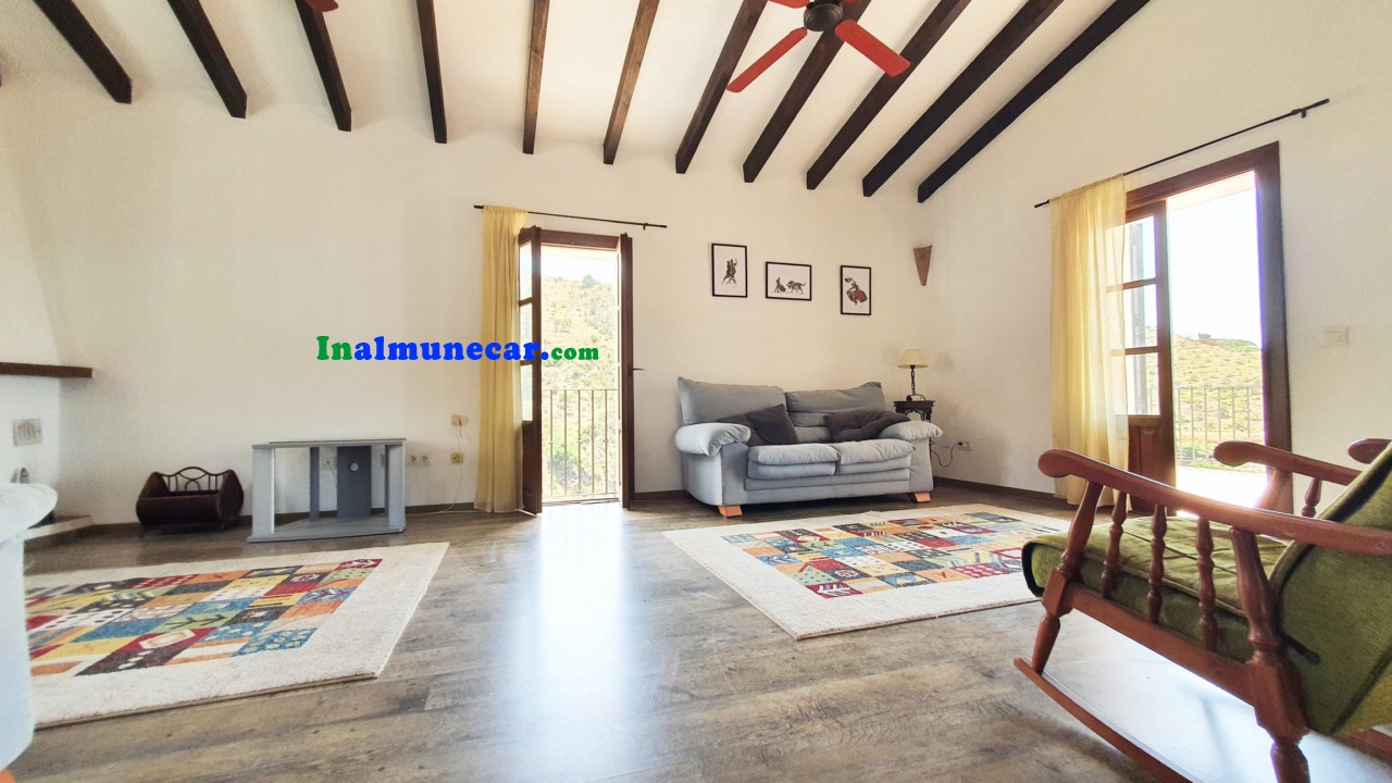 Country villa for sale located in the Bay of La Herradura, Costa Tropical, Andalusia.