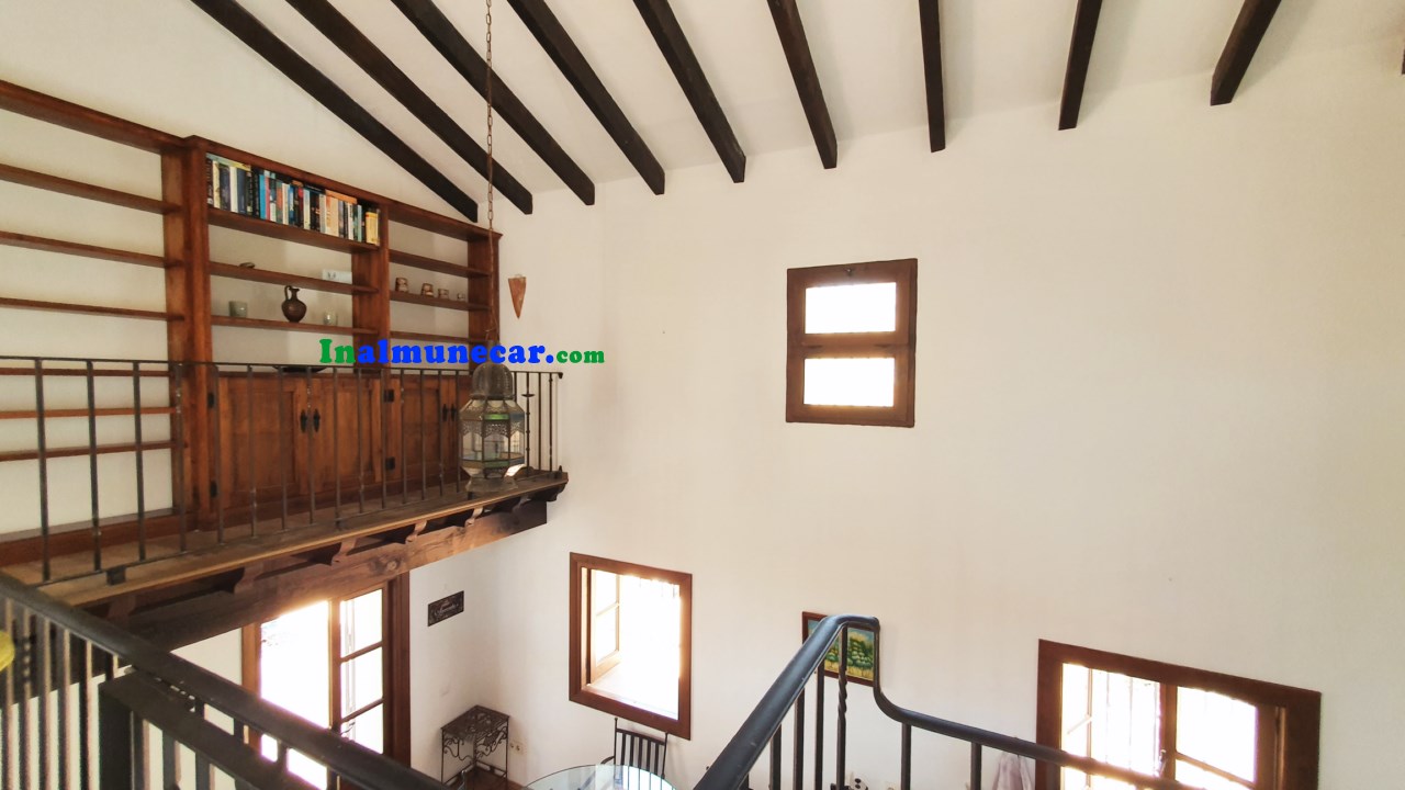 Country villa for sale located in the Bay of La Herradura, Costa Tropical, Andalusia.