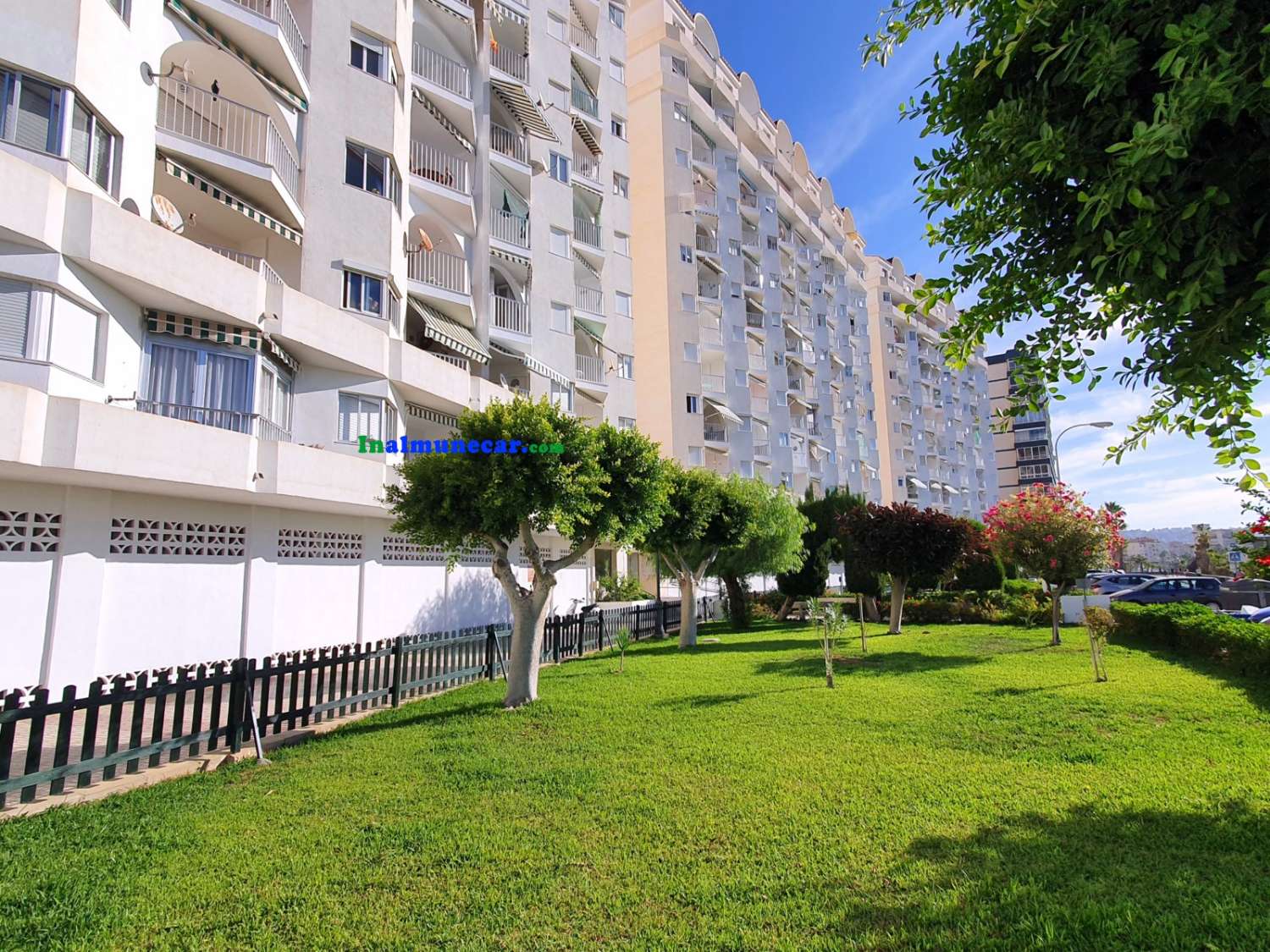 Apartment for sale on the beachfront, Paseo de Cotobro, Almuñécar, Costa Tropical.