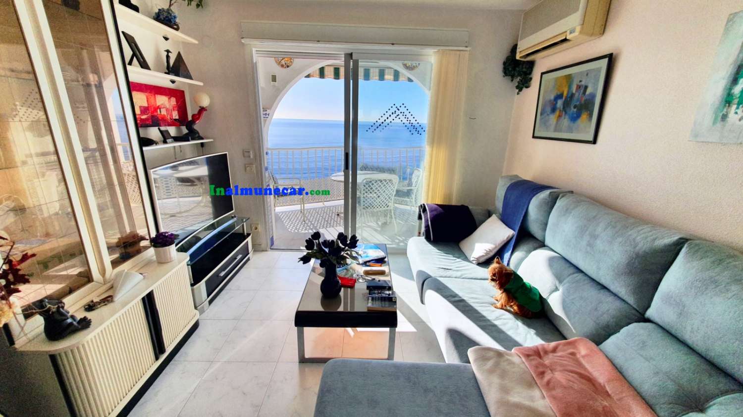 Apartment for sale on the beachfront, Paseo de Cotobro, Almuñécar, Costa Tropical.