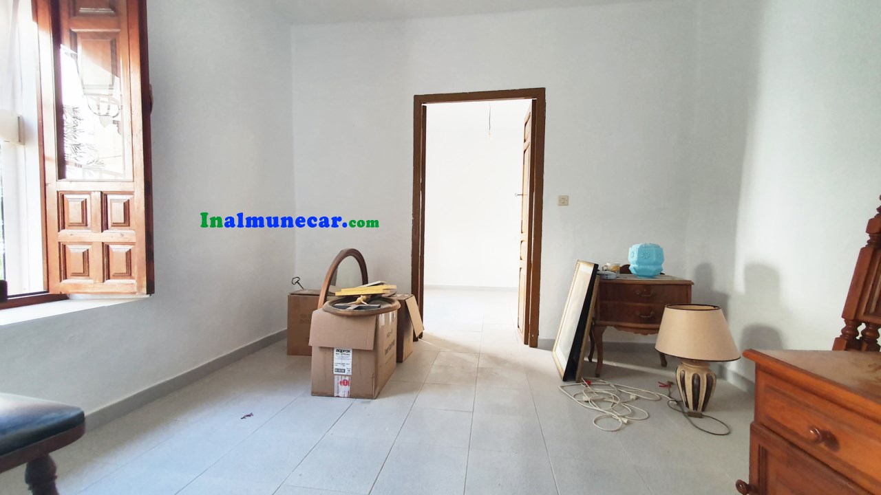 House for sale in Lentegí