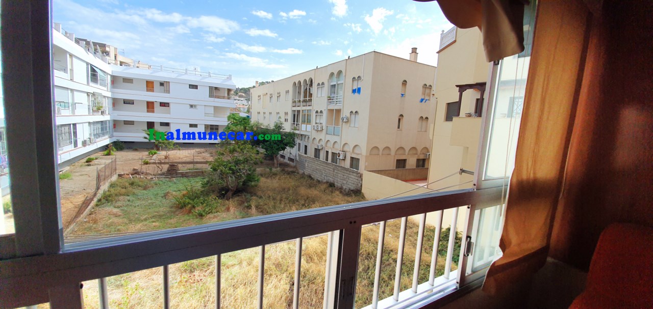 Central apartment for sale in Almuñecar very close to the beach