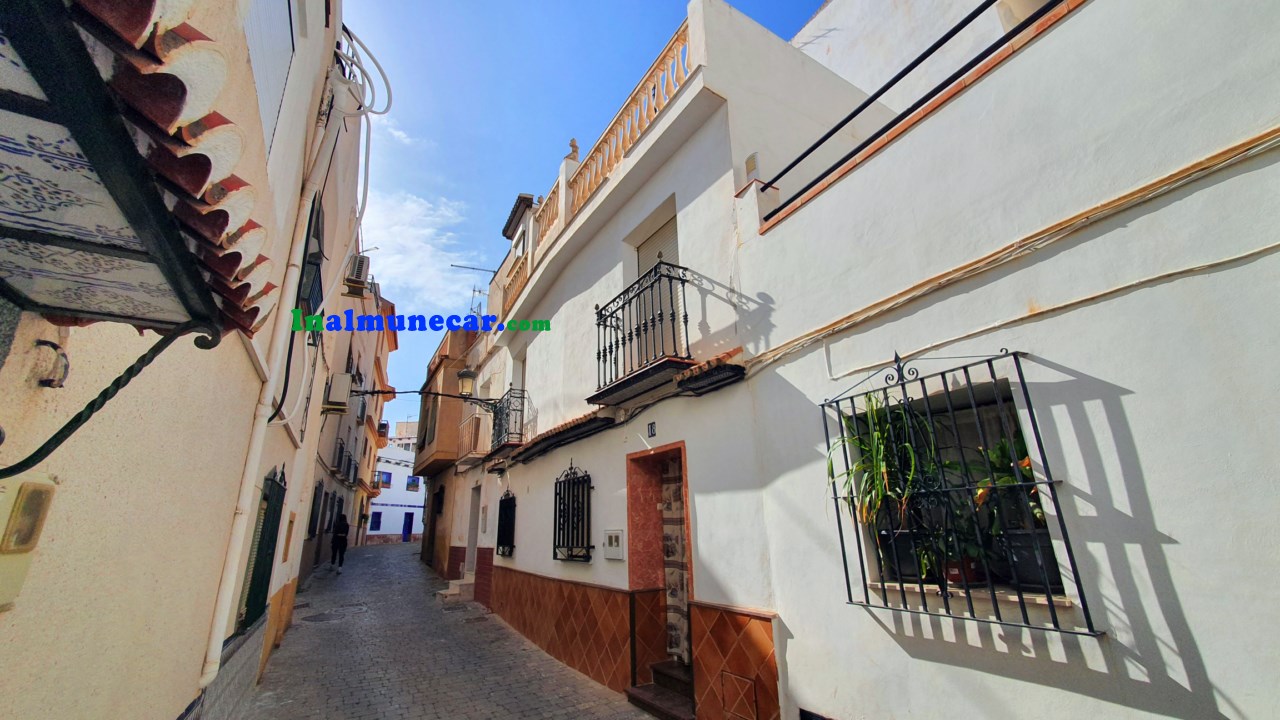 Excelente casa en venta en venta en casco historico de Almuñecar.