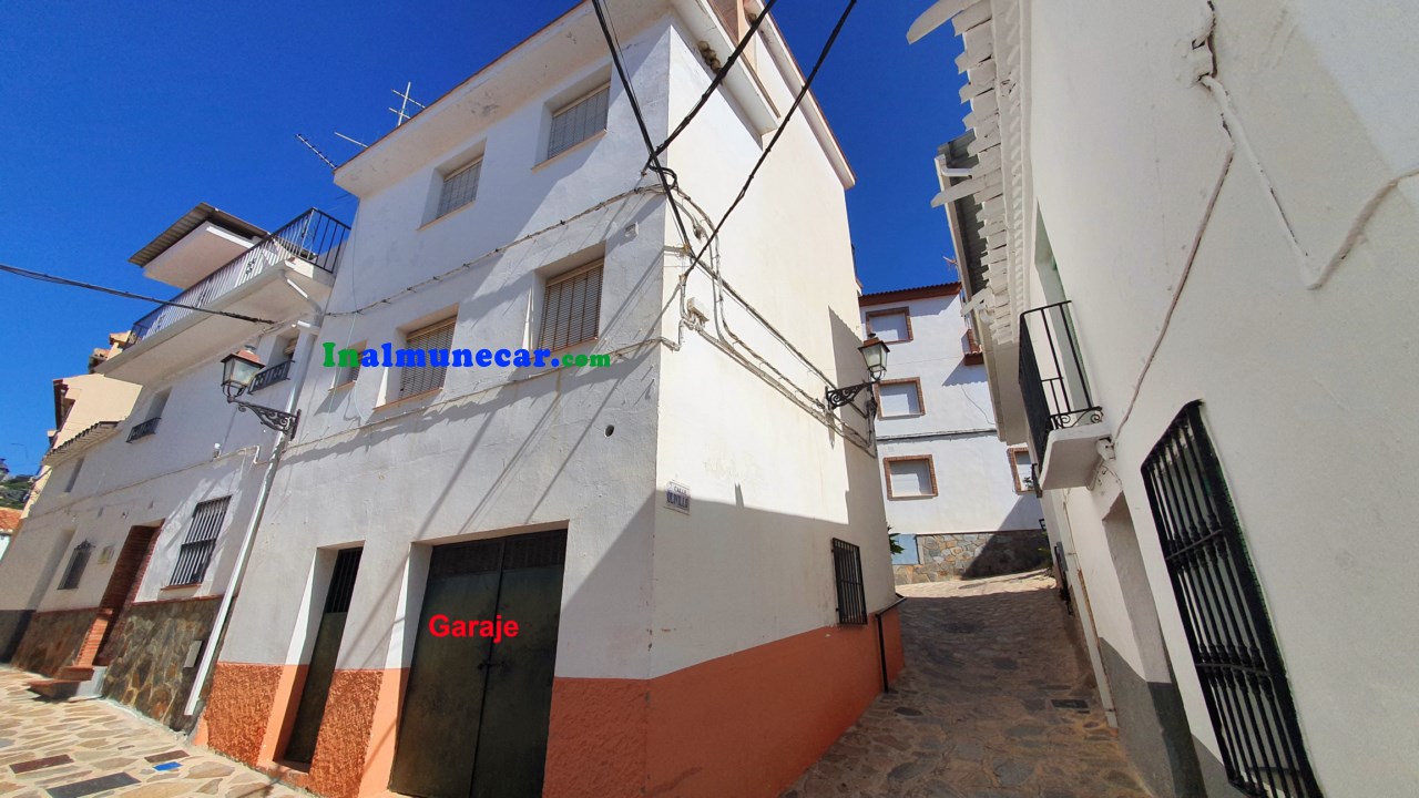 Casa de pueblo en venta en Lentegi