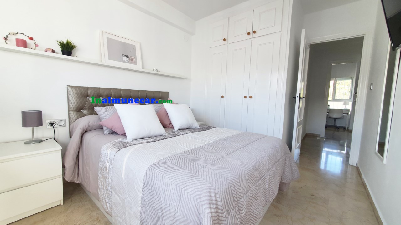 Fantastic townhouse for sale in Almuñecar, Velilla beach