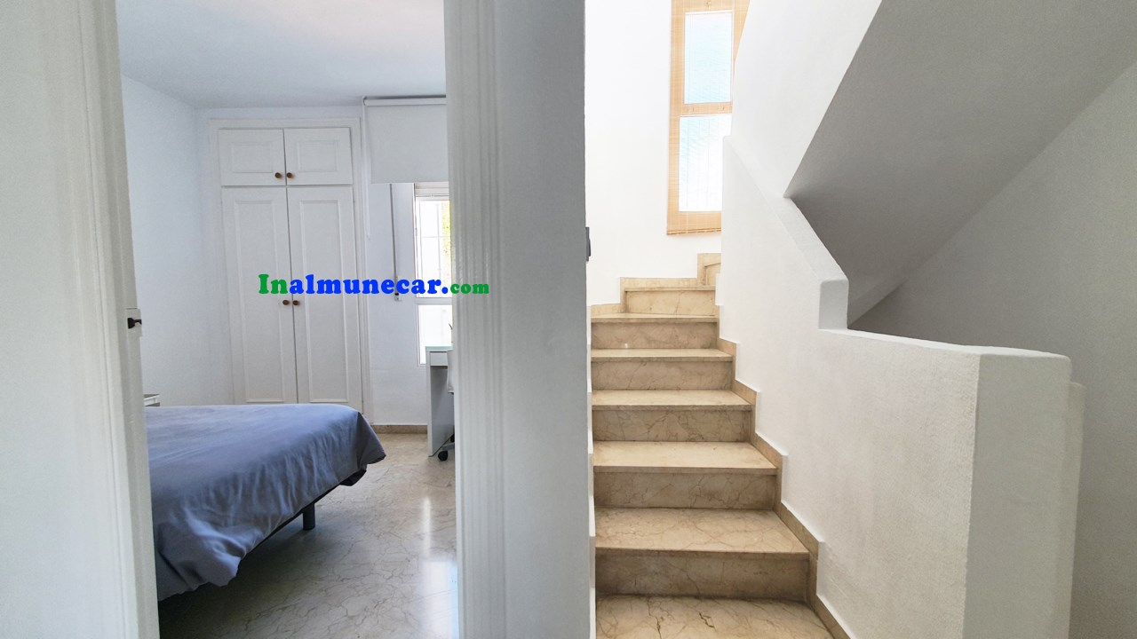 Fantastic townhouse for sale in Almuñecar, Velilla beach