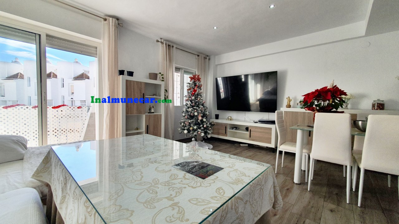 Fantastic townhouse for sale in Almuñecar, Velilla beach