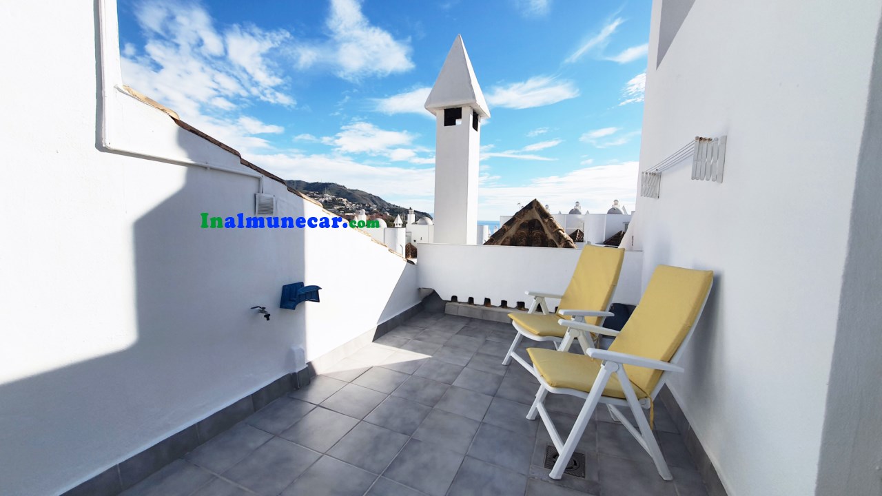 Fantastic townhouse for sale in Almuñecar, Velilla beach